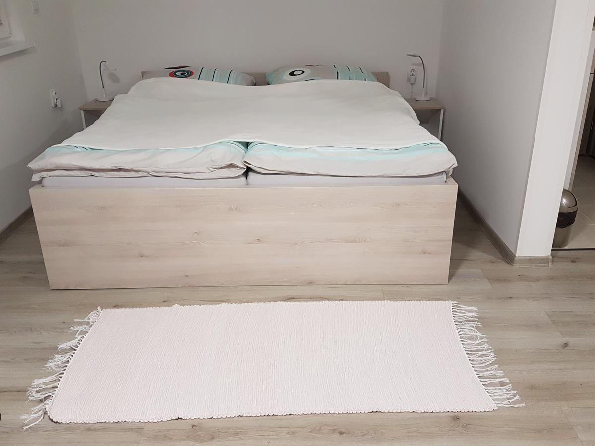 Chatka Na Hranici Circ Ngoại thất bức ảnh